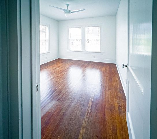 1609 Kipling Street, Houston, TX 77006