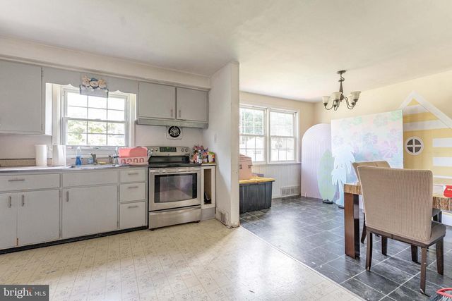503 HIGHLAND AVE, Downingtown, PA 19335