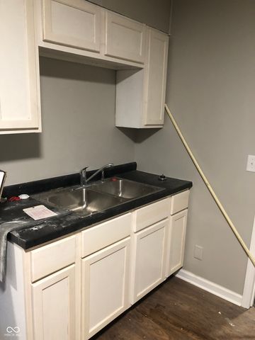 610 S Arlington Avenue, Indianapolis, IN 46219