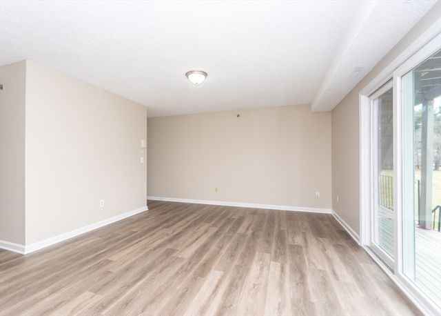 84 Tennis Plaza Road 1, Dracut, MA 01826