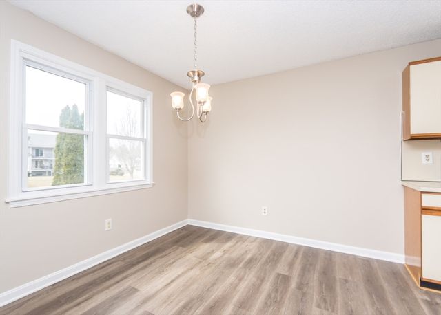 84 Tennis Plaza Road 1, Dracut, MA 01826