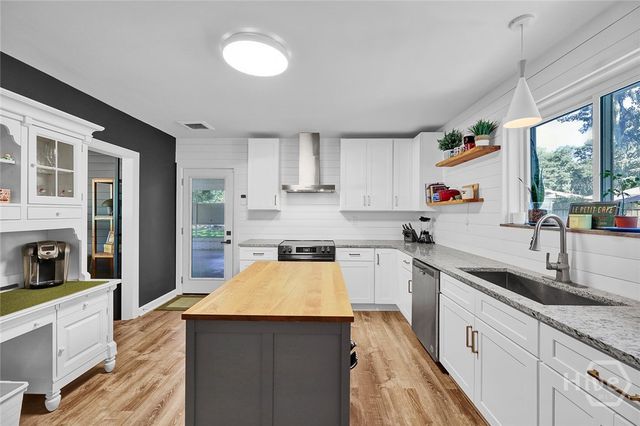1521 Forsyth Road, Savannah, GA 31406