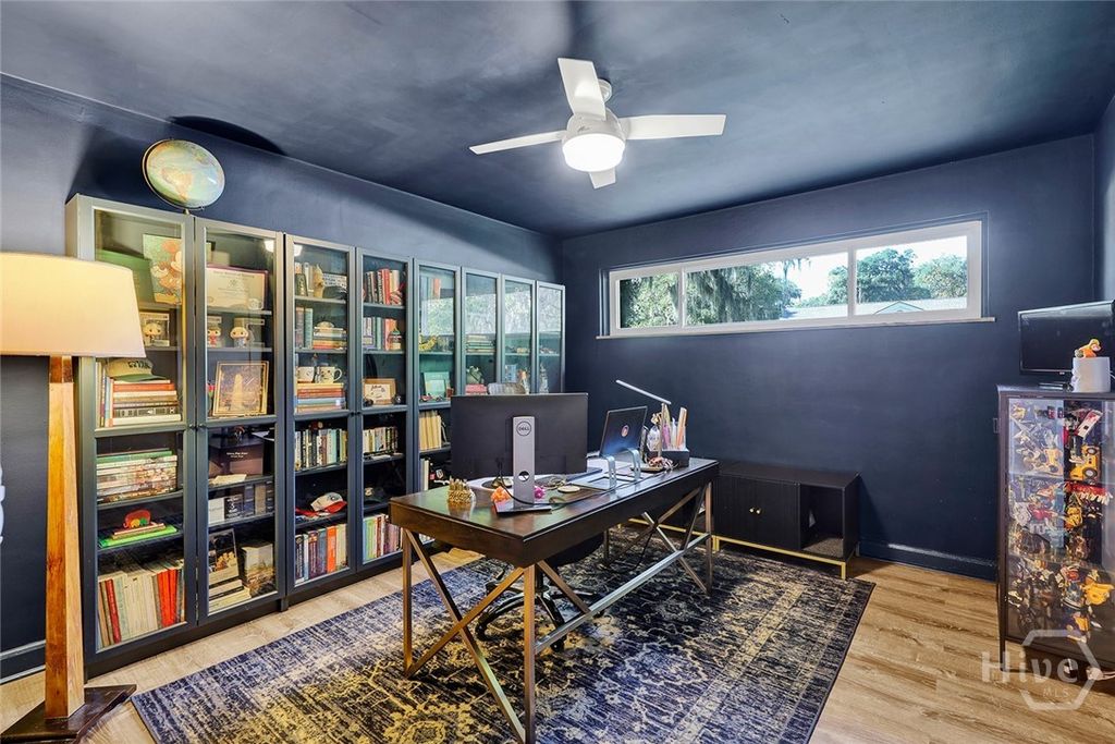 Image 13 of property listing at 1521 Forsyth Road, Savannah, GA 31406