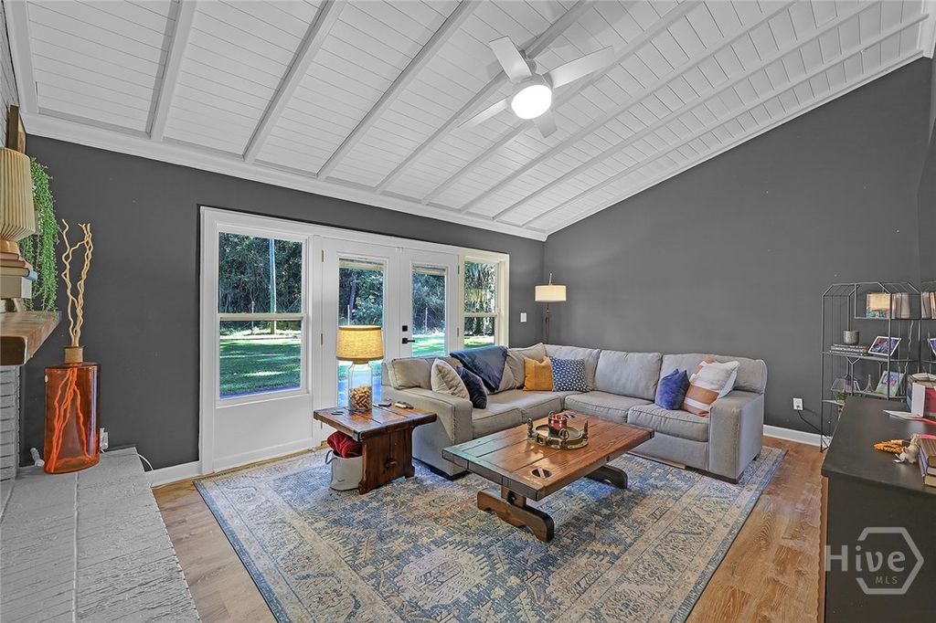 Image 25 of property listing at 1521 Forsyth Road, Savannah, GA 31406