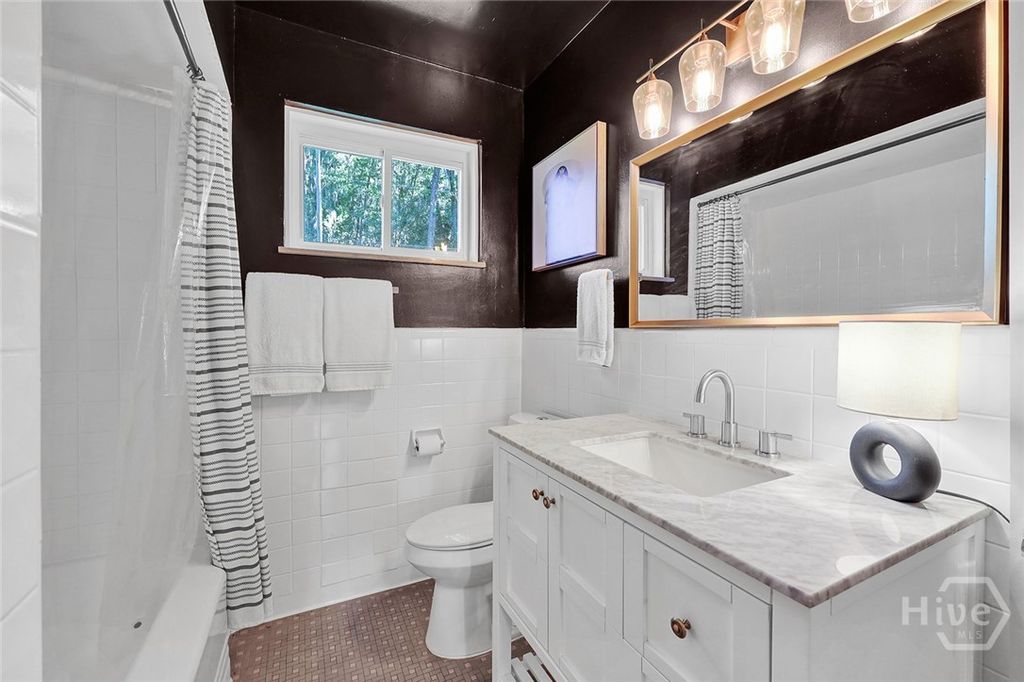 Image 40 of property listing at 1521 Forsyth Road, Savannah, GA 31406