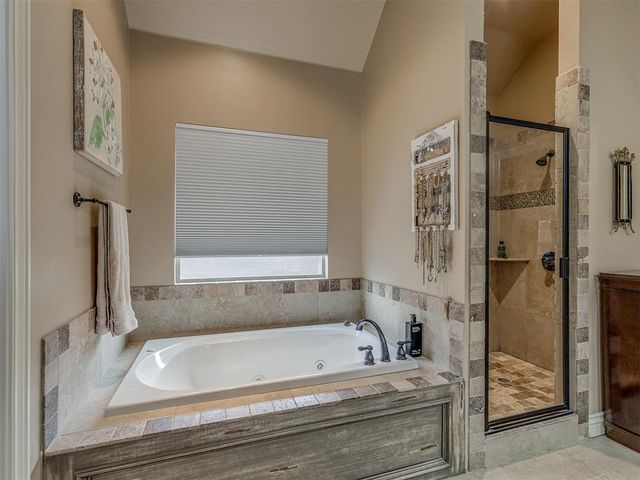 700 Newport Bridge Drive, Edmond, OK 73034