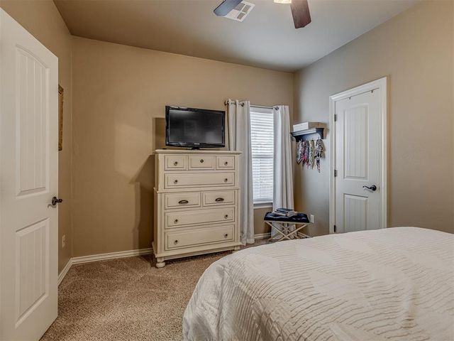 700 Newport Bridge Drive, Edmond, OK 73034