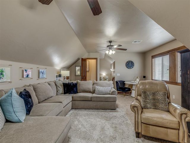 700 Newport Bridge Drive, Edmond, OK 73034
