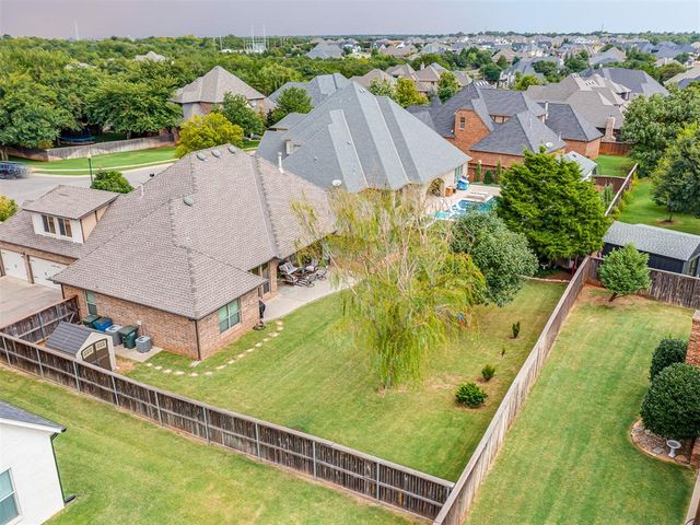 700 Newport Bridge Drive, Edmond, OK 73034