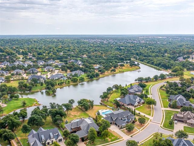 700 Newport Bridge Drive, Edmond, OK 73034