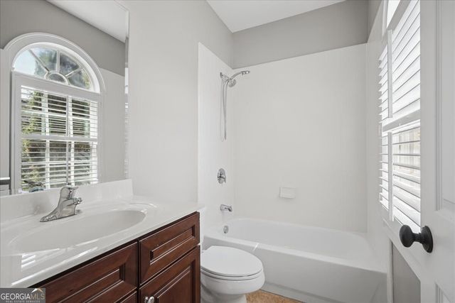 475 Trowgate Lane, Atlanta, GA 30350