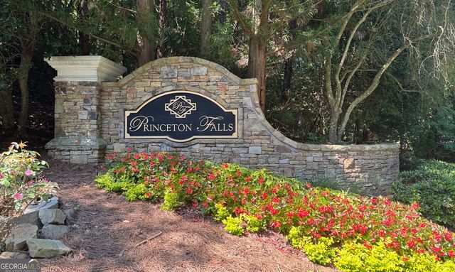 475 Trowgate Lane, Atlanta, GA 30350