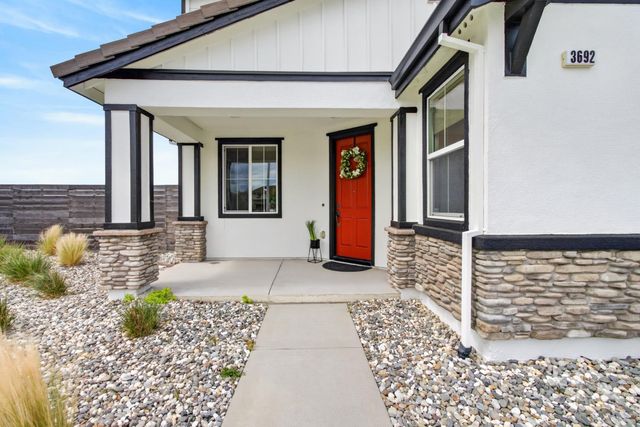 3692 Folsom Ct, West Sacramento, CA 95691