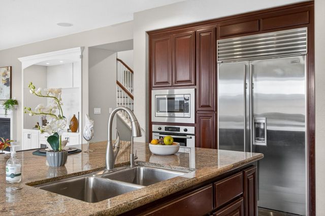 3692 Folsom Ct, West Sacramento, CA 95691