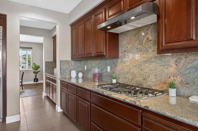 3692 Folsom Ct, West Sacramento, CA 95691
