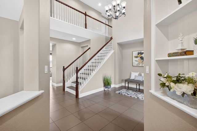 3692 Folsom Ct, West Sacramento, CA 95691