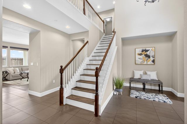 3692 Folsom Ct, West Sacramento, CA 95691