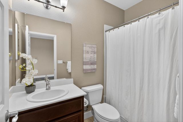 3692 Folsom Ct, West Sacramento, CA 95691