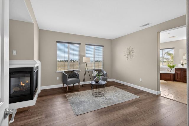 3692 Folsom Ct, West Sacramento, CA 95691
