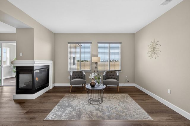 3692 Folsom Ct, West Sacramento, CA 95691