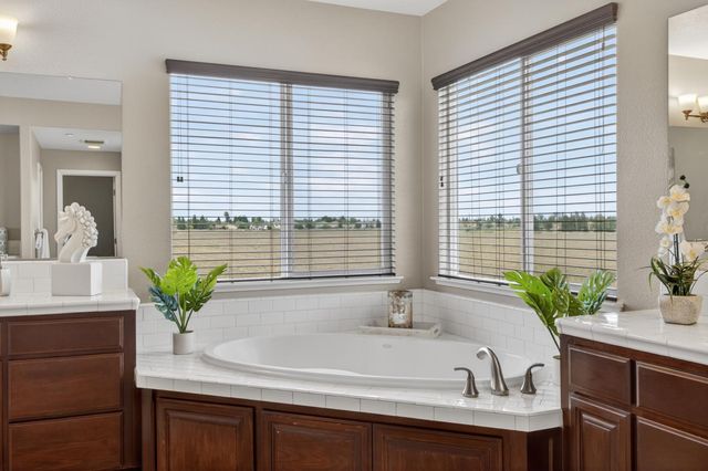 3692 Folsom Ct, West Sacramento, CA 95691
