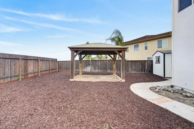 3692 Folsom Ct, West Sacramento, CA 95691