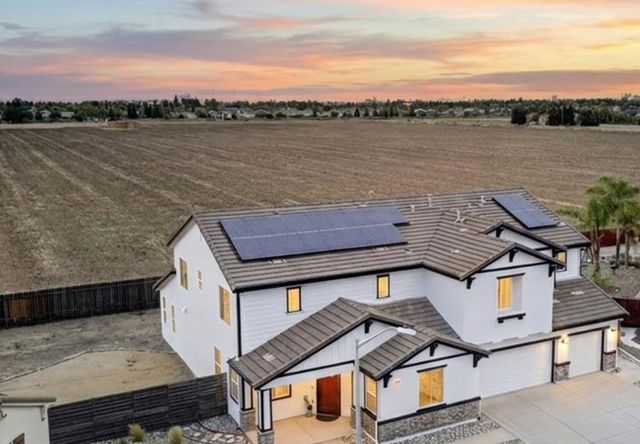 3692 Folsom Ct, West Sacramento, CA 95691