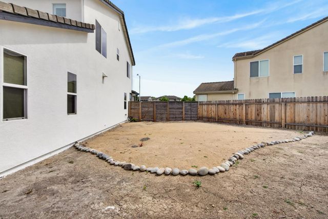 3692 Folsom Ct, West Sacramento, CA 95691