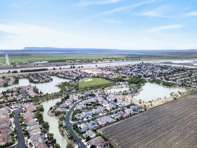 3692 Folsom Ct, West Sacramento, CA 95691