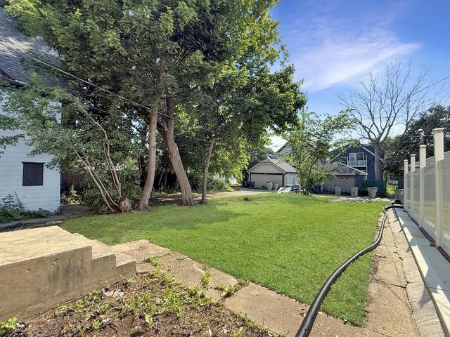 4616 N 30th STREET, Milwaukee, WI 53209