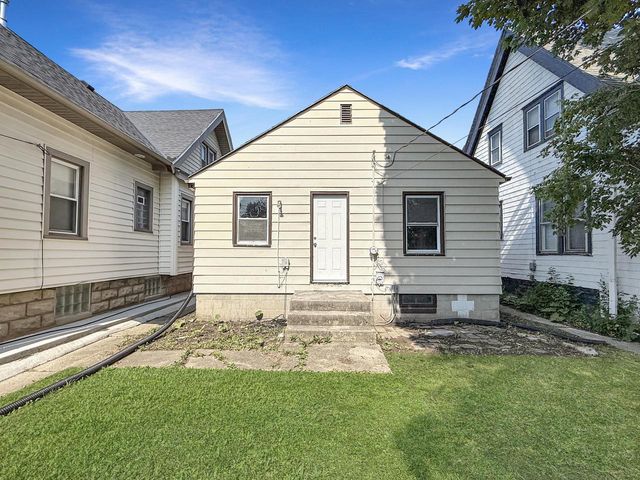 4616 N 30th STREET, Milwaukee, WI 53209