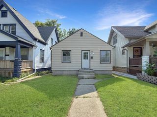4616 N 30th STREET, Milwaukee, WI 53209
