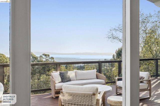 1925 1925 Manzanita Dr, Oakland, CA 94611