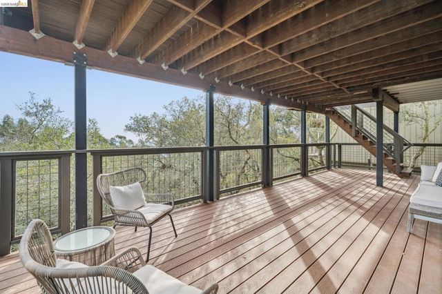 1925 1925 Manzanita Dr, Oakland, CA 94611