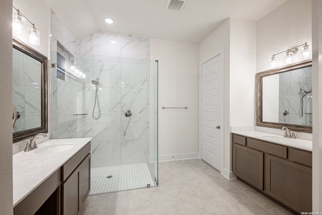 116 Highland Park, Castroville, TX 78009