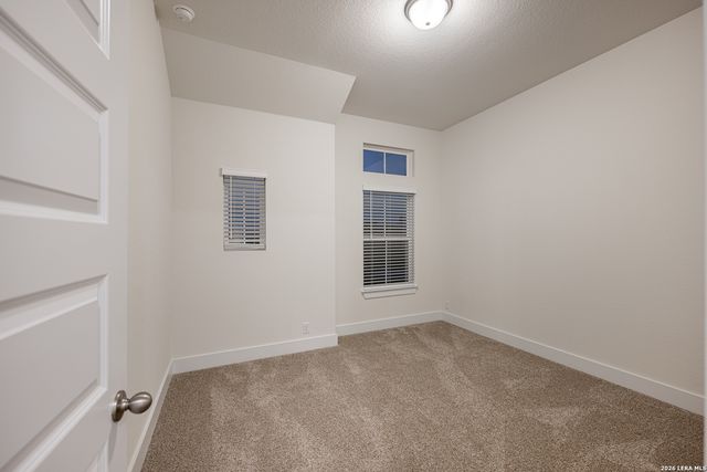 116 Highland Park, Castroville, TX 78009