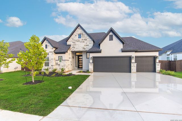 116 Highland Park, Castroville, TX 78009