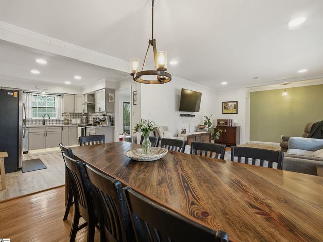 1064 Riverview Drive, Spartanburg, SC 29307