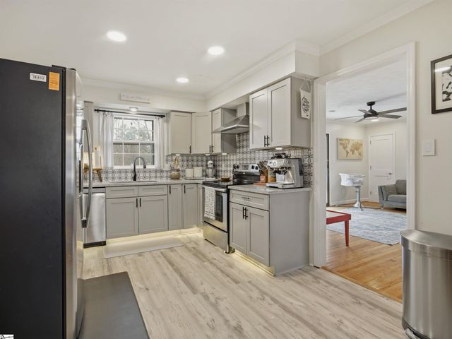 1064 Riverview Drive, Spartanburg, SC 29307