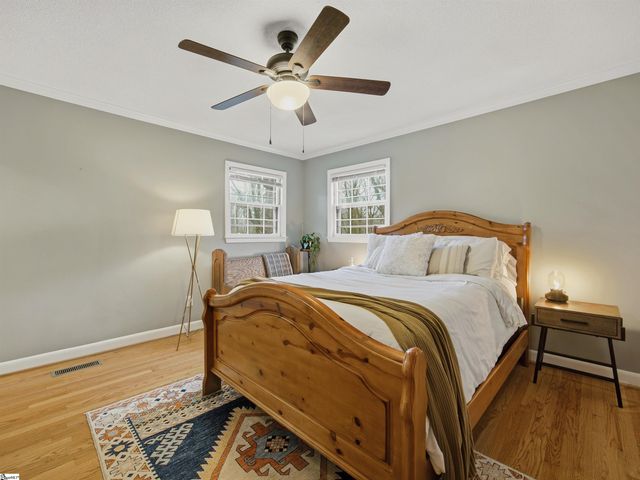 1064 Riverview Drive, Spartanburg, SC 29307