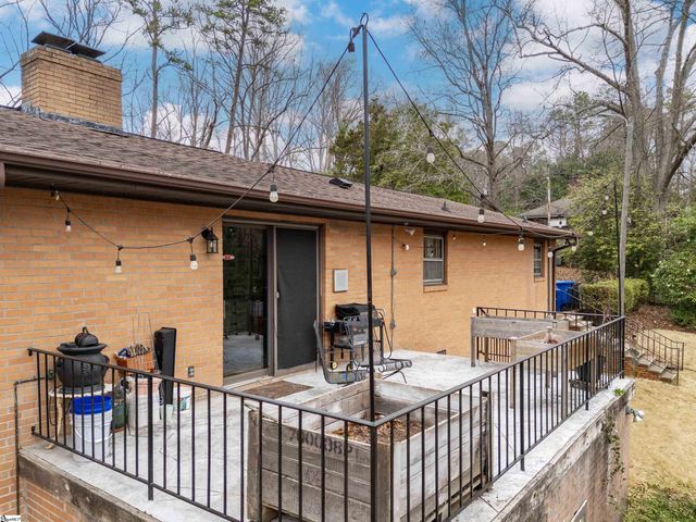 1064 Riverview Drive, Spartanburg, SC 29307