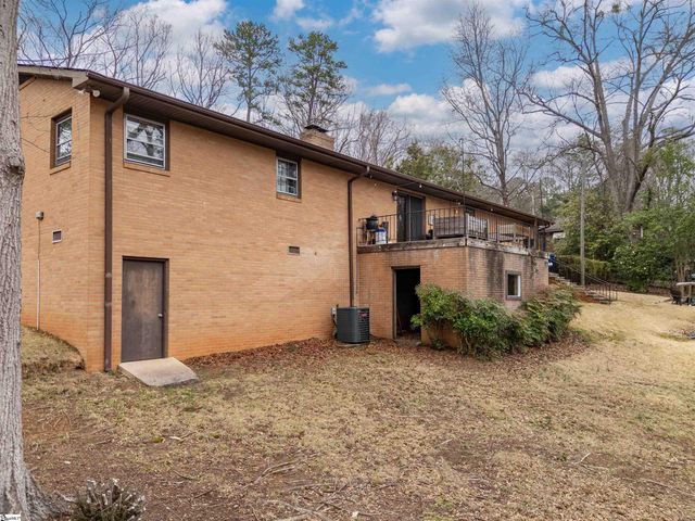1064 Riverview Drive, Spartanburg, SC 29307