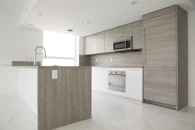 400 Sunny Isles Blvd 1701, Sunny Isles Beach, FL 33160