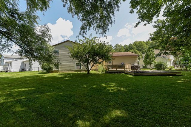 80 Shadow Lane, Gates, NY 14606