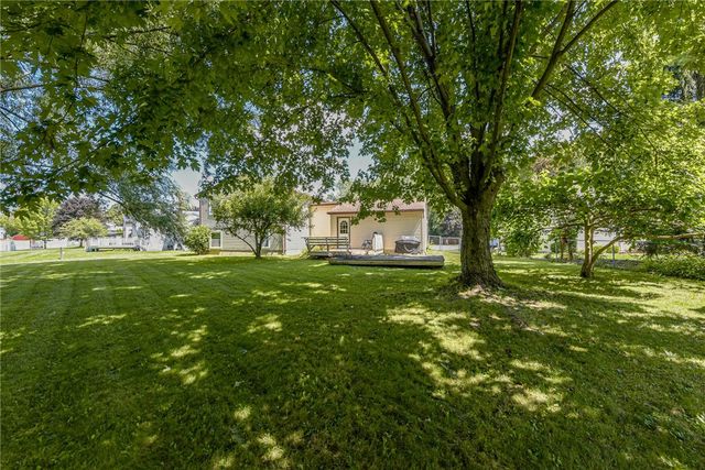80 Shadow Lane, Gates, NY 14606