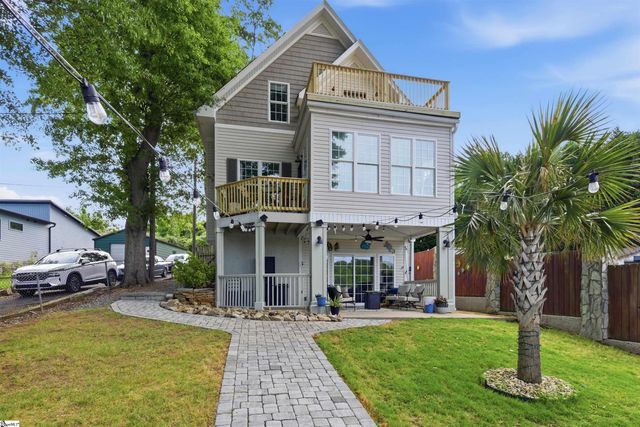 489 Lyman Lake Road, Lyman, SC 29365