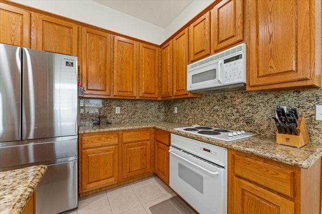9539 Barretts Glen Court, Houston, TX 77065