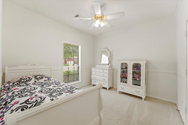 9539 Barretts Glen Court, Houston, TX 77065