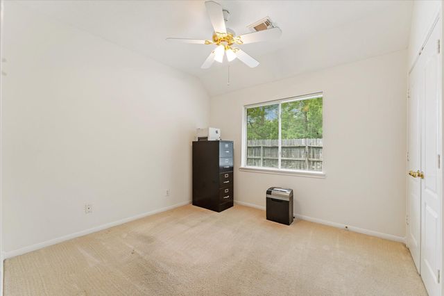 9539 Barretts Glen Court, Houston, TX 77065