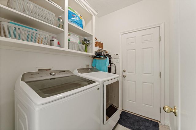 9539 Barretts Glen Court, Houston, TX 77065